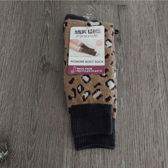 Muk Luks Women's Leopard Boot Socks 6-11 - Picture 1 of 3